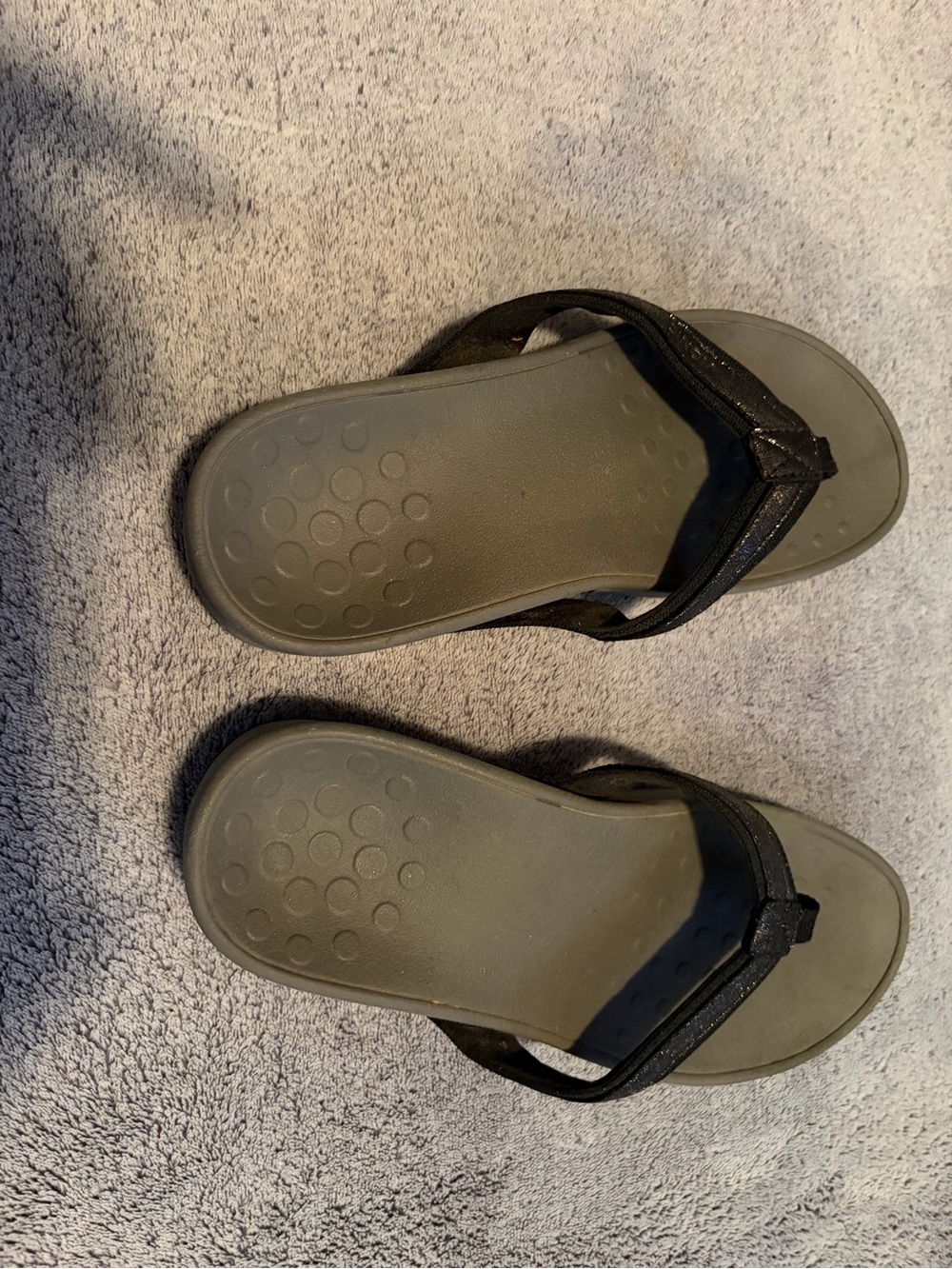 Vionic Platform Black with patent Flip Flops